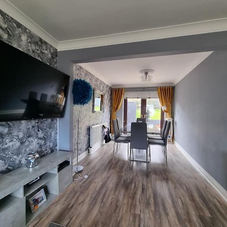 Private Room City Skyline And Mountain Views Close Too Belfast Centre And Airports Free Parking מראה חיצוני תמונה